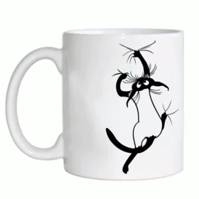 Прикольные кружки: кошка взбирающаяся